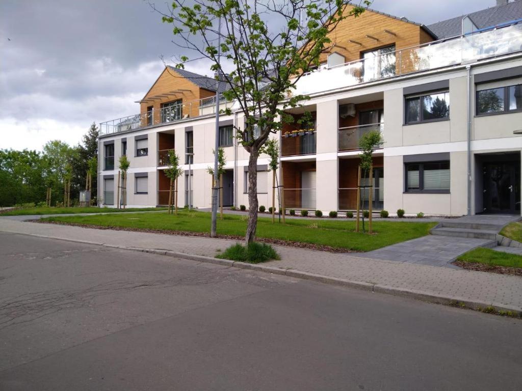 גורז'וב ווילקופולסקי Apartament Moniuszko Z Parkingiem Podziemnym מראה חיצוני תמונה